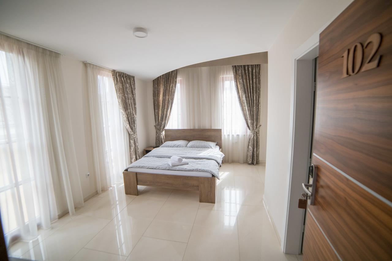 Hotel Urban Buzim エクステリア 写真